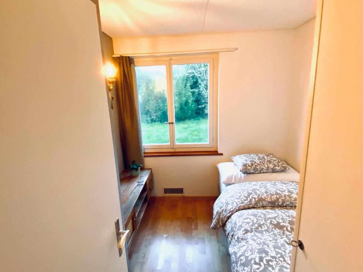 Lakeview Little House Krattigen Екстериор снимка